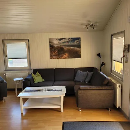 Kinderfreundliches 6 Personen Mit Zwei Duschen Und Toiletten, Sauna, Whirlpool Und Einem Wintergarten Mit Kaminofen In * オッテルンドルフ