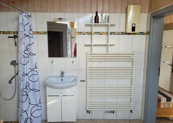Kinderfreundliches 6 Personen Mit Zwei Duschen Und Toiletten, Sauna, Whirlpool Und Einem Wintergarten Mit Kaminofen In * 奥滕多夫