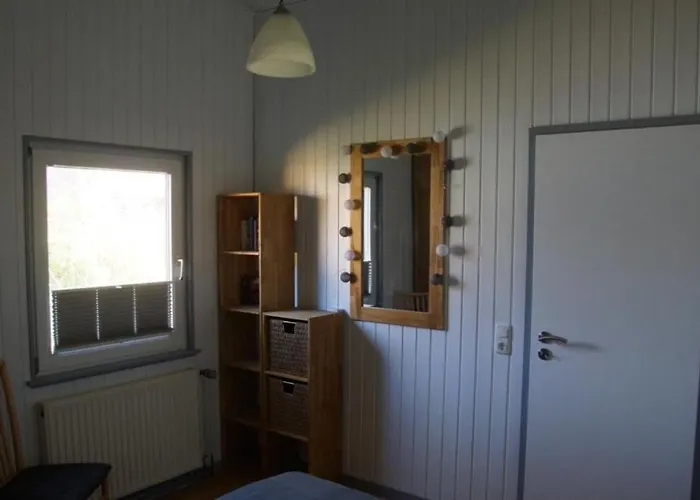 Kinderfreundliches 6 Personen Mit Zwei Duschen Und Toiletten, Sauna, Whirlpool Und Einem Wintergarten Mit Kaminofen In * 奥滕多夫