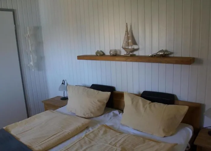 度假居 Kinderfreundliches 6 Personen Mit Zwei Duschen Und Toiletten, Sauna, Whirlpool Und Einem Wintergarten Mit Kaminofen In