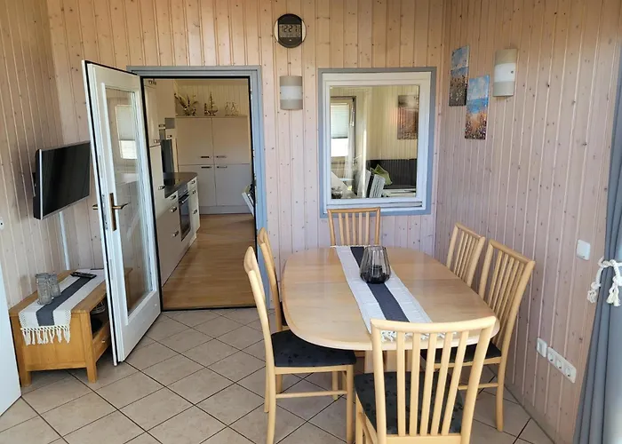 度假居 Kinderfreundliches 6 Personen Mit Zwei Duschen Und Toiletten, Sauna, Whirlpool Und Einem Wintergarten Mit Kaminofen In